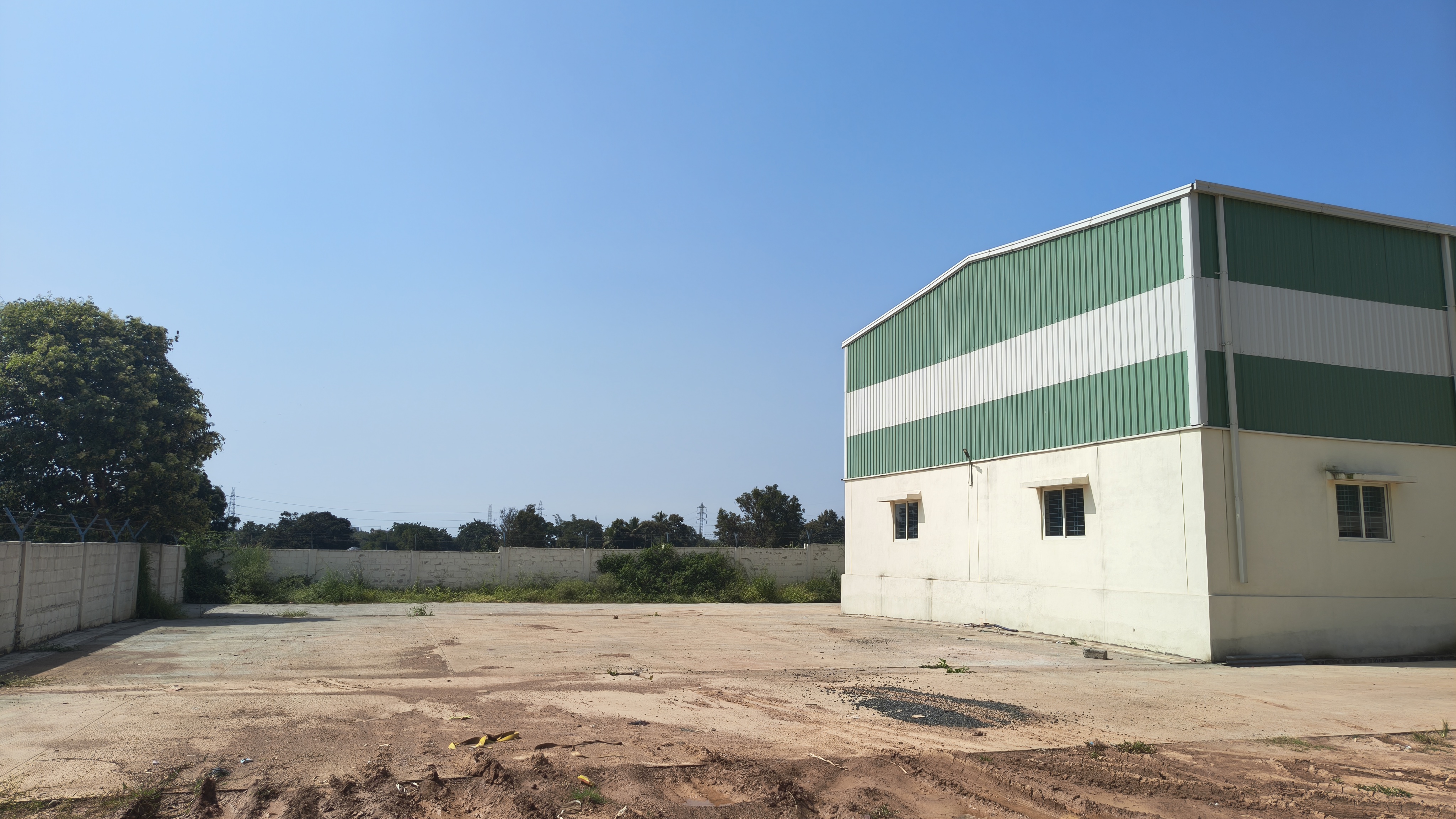 10,000 sqft warehouse in Dharwad, Karnataka, photo 1 of 8