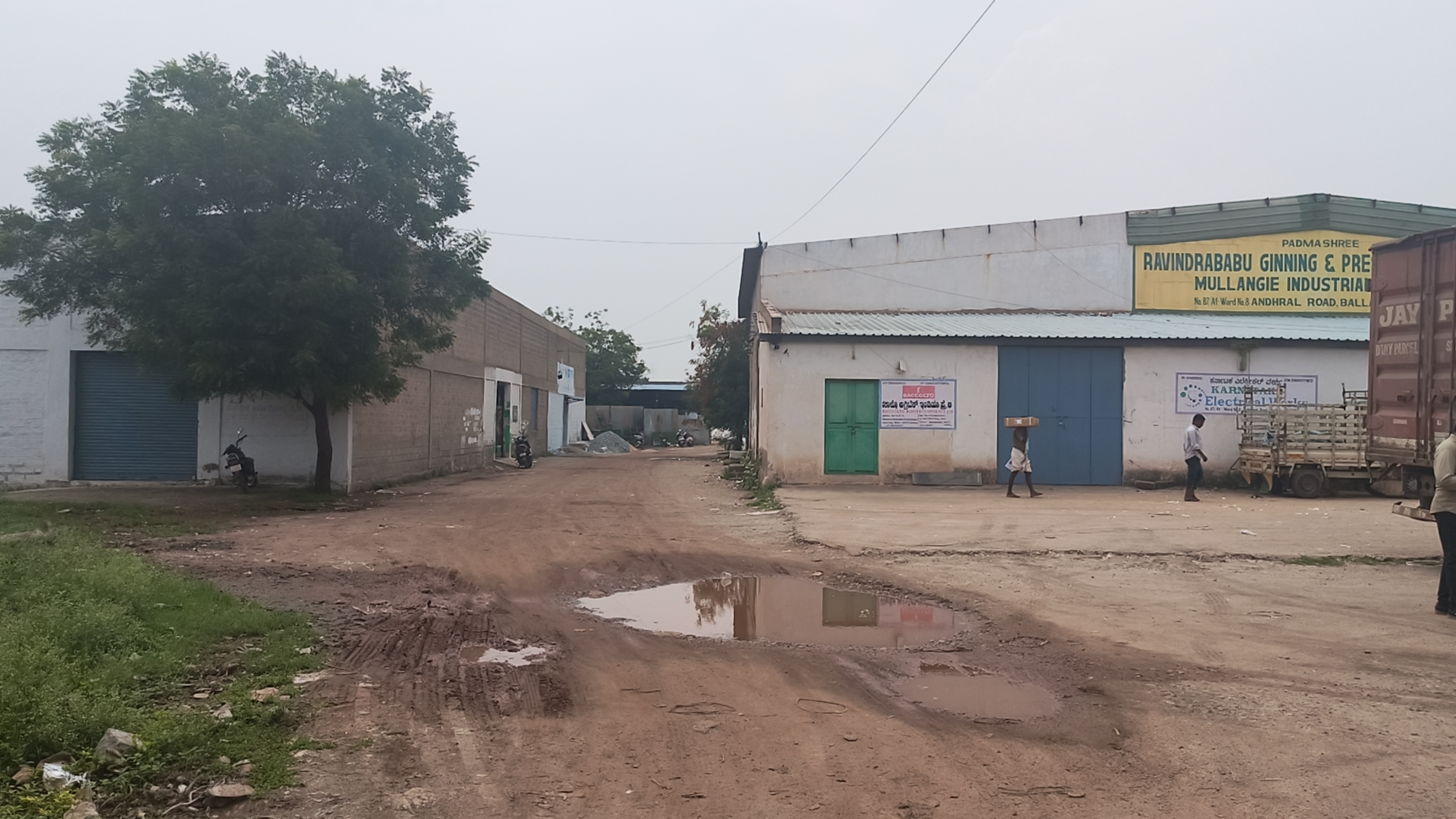 12,000 sqft warehouse in Ballari, Karnataka, photo 1 of 8