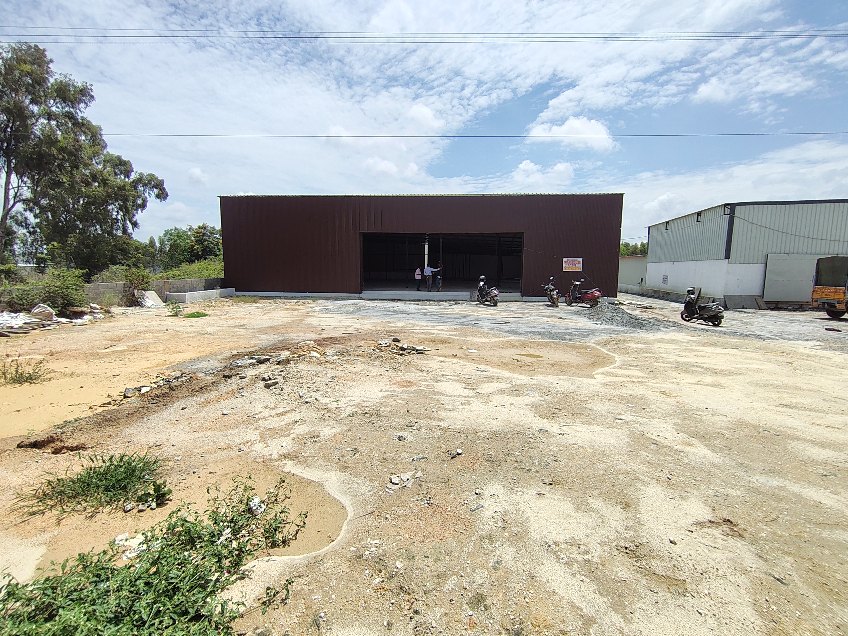 12,000 sqft warehouse in Bangalore, Karnataka, photo 1 of 9