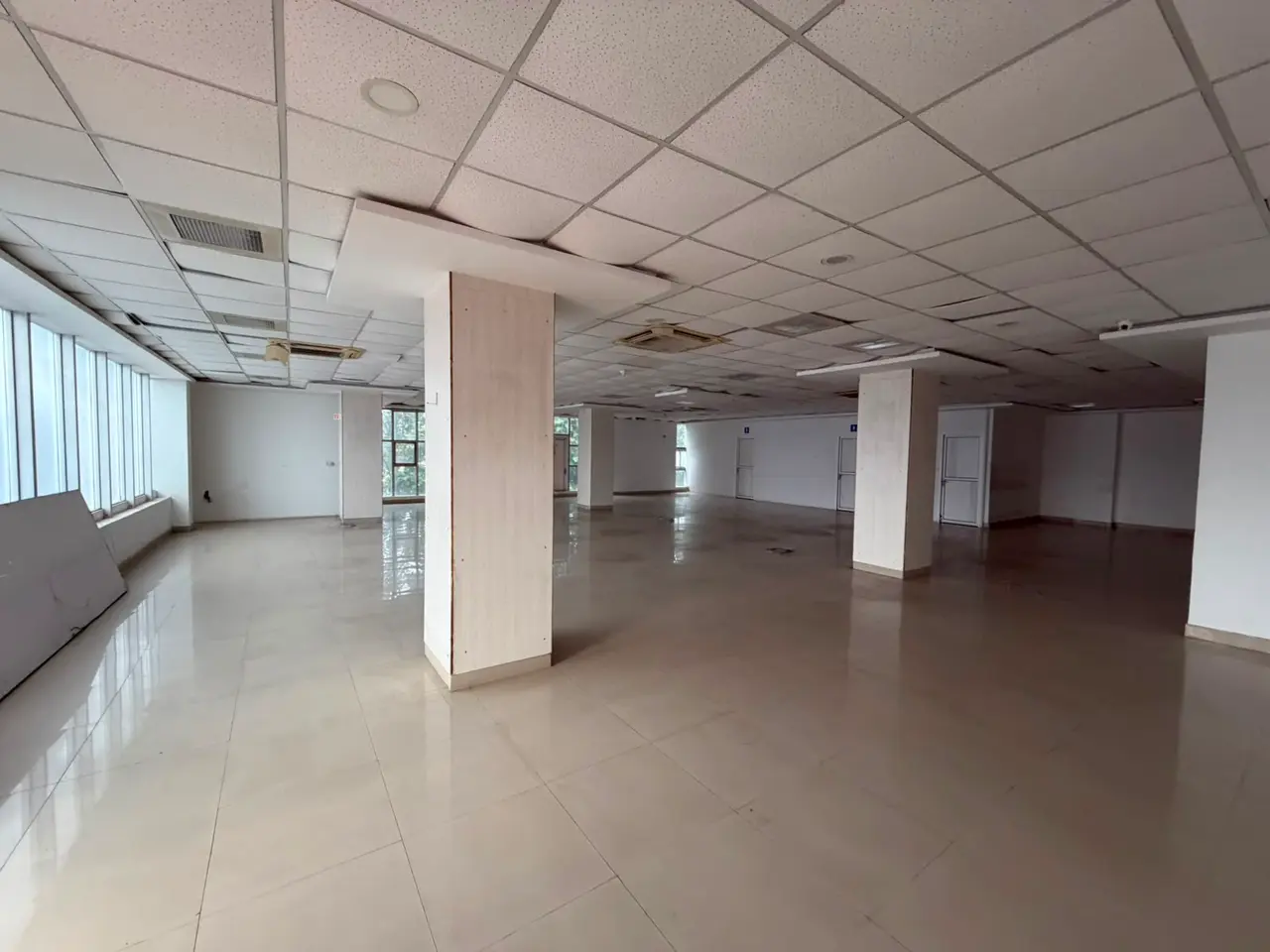5,500 sqft warehouse in Bangalore, Karnataka, photo 1 of 8