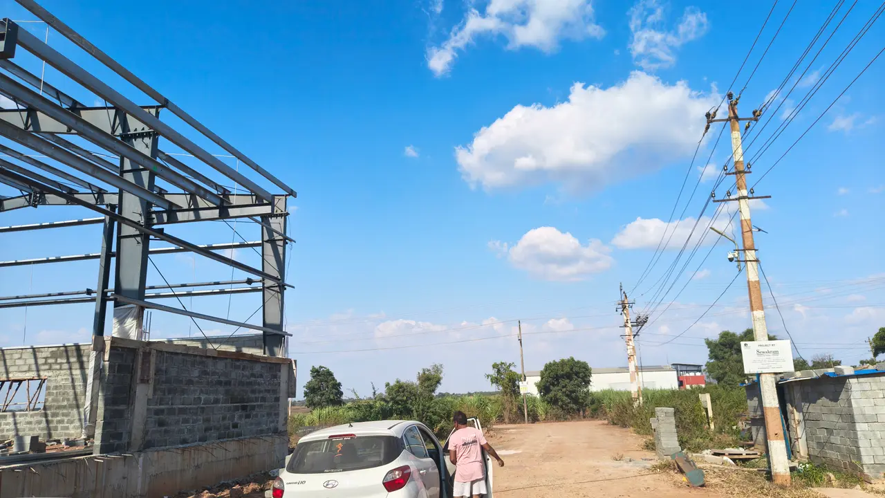 7,650 sqft warehouse in Dharwad, Karnataka, photo 1 of 8