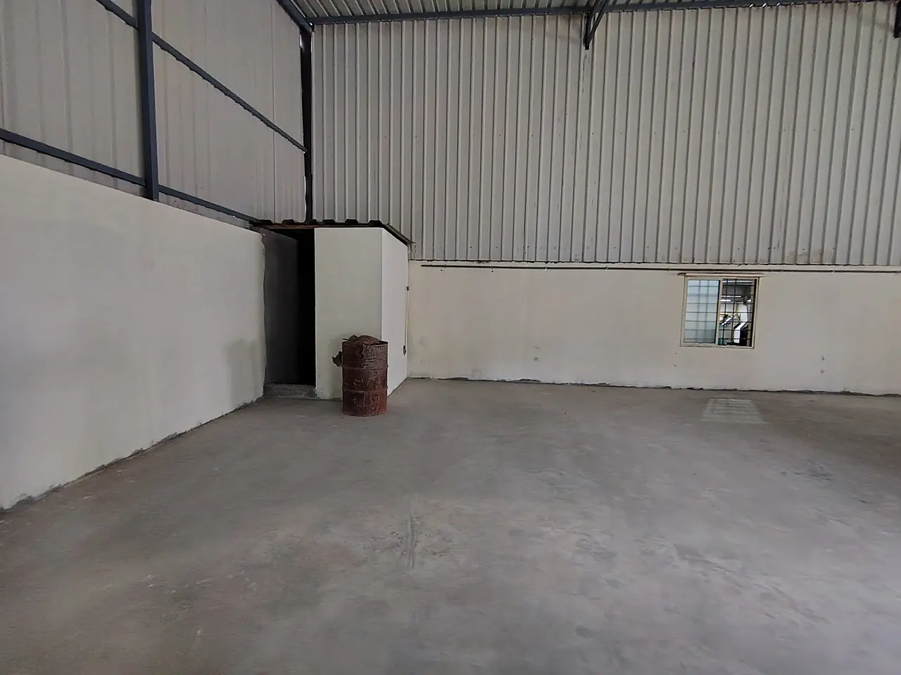 2,500 sqft warehouse in Bengaluru, Karnataka
