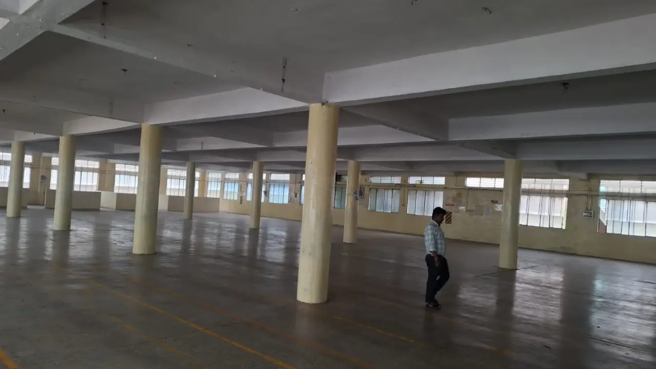 12,000 sqft warehouse in Bangalore, Karnataka, photo 1 of 8