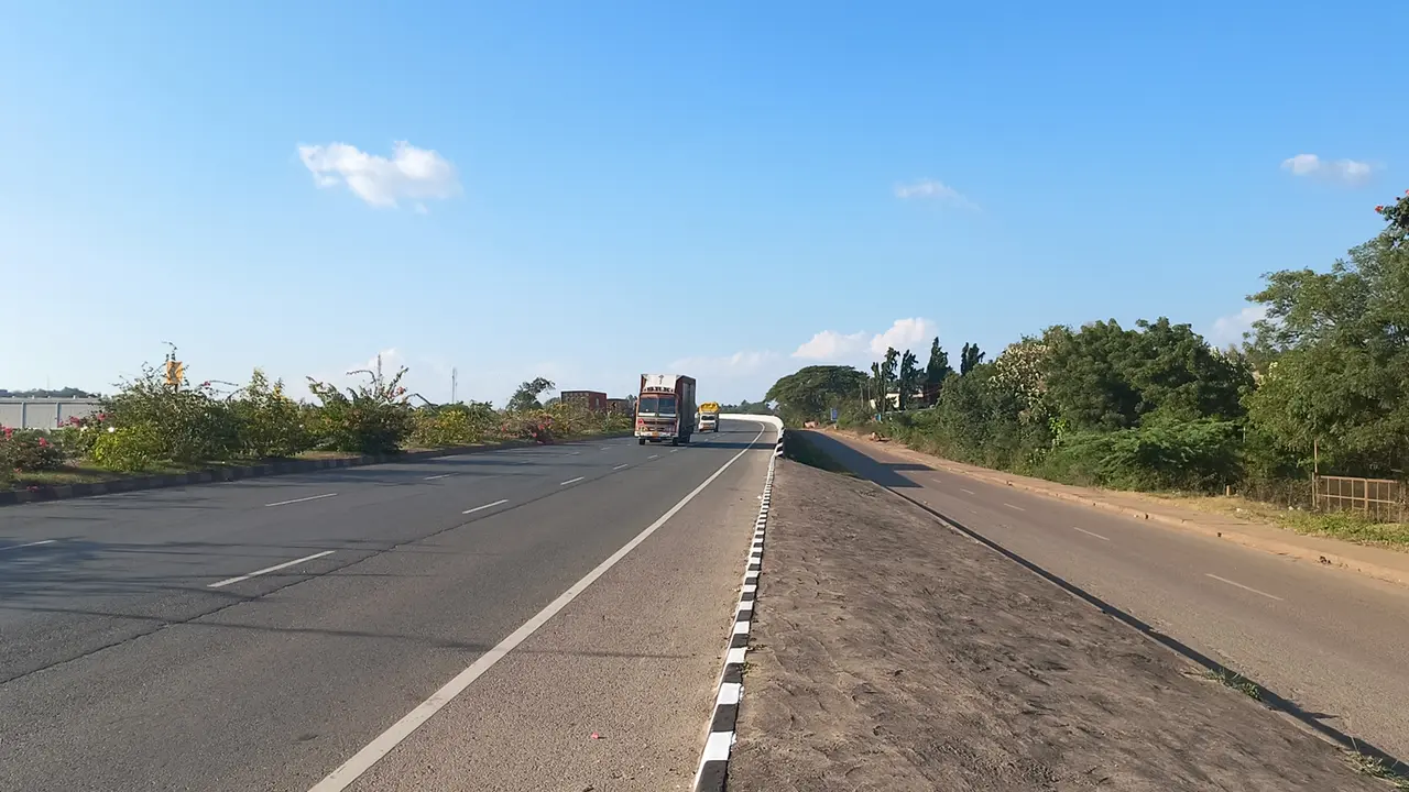 30,000 sqft warehouse in Dharwad, Karnataka