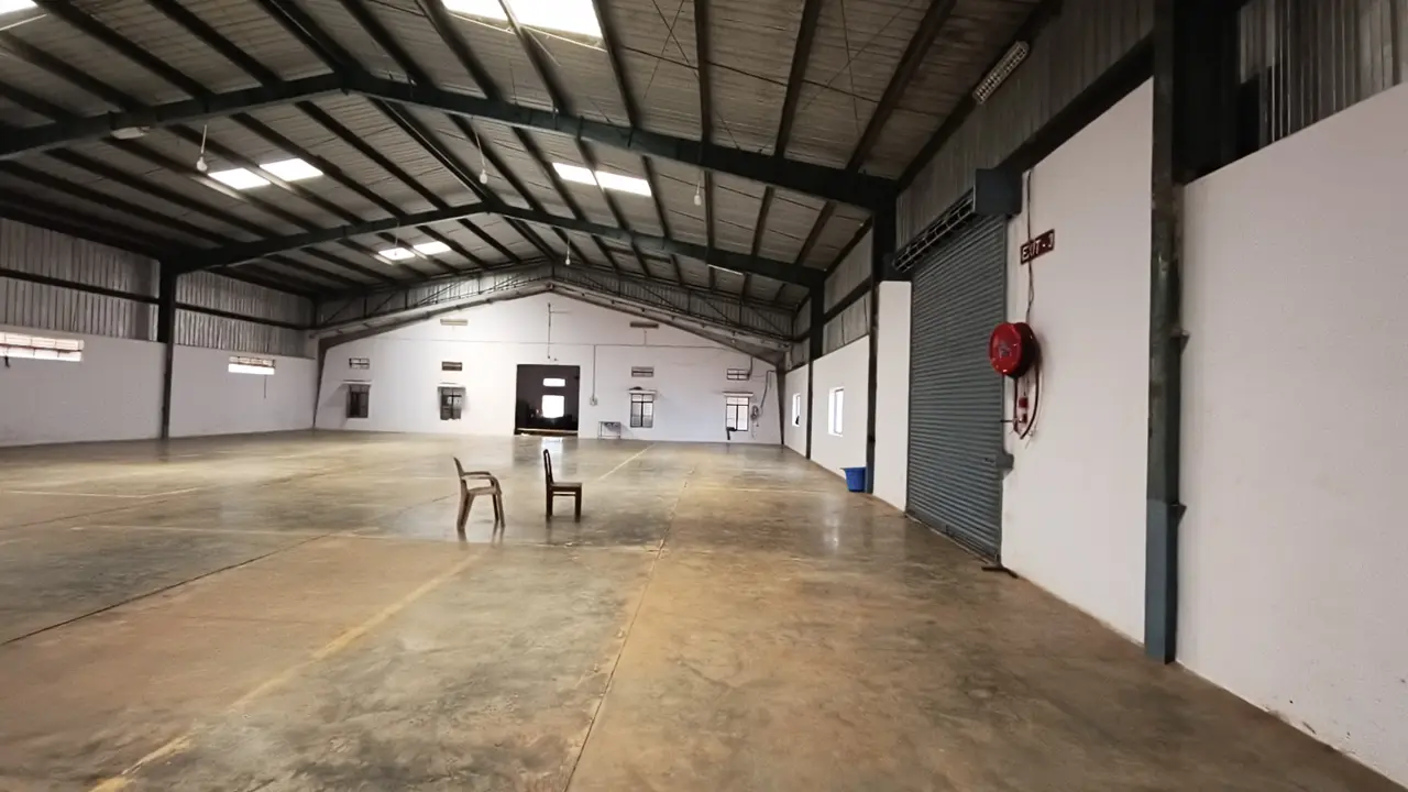 7,000 sqft warehouse in Dharwad, Karnataka, photo 1 of 8