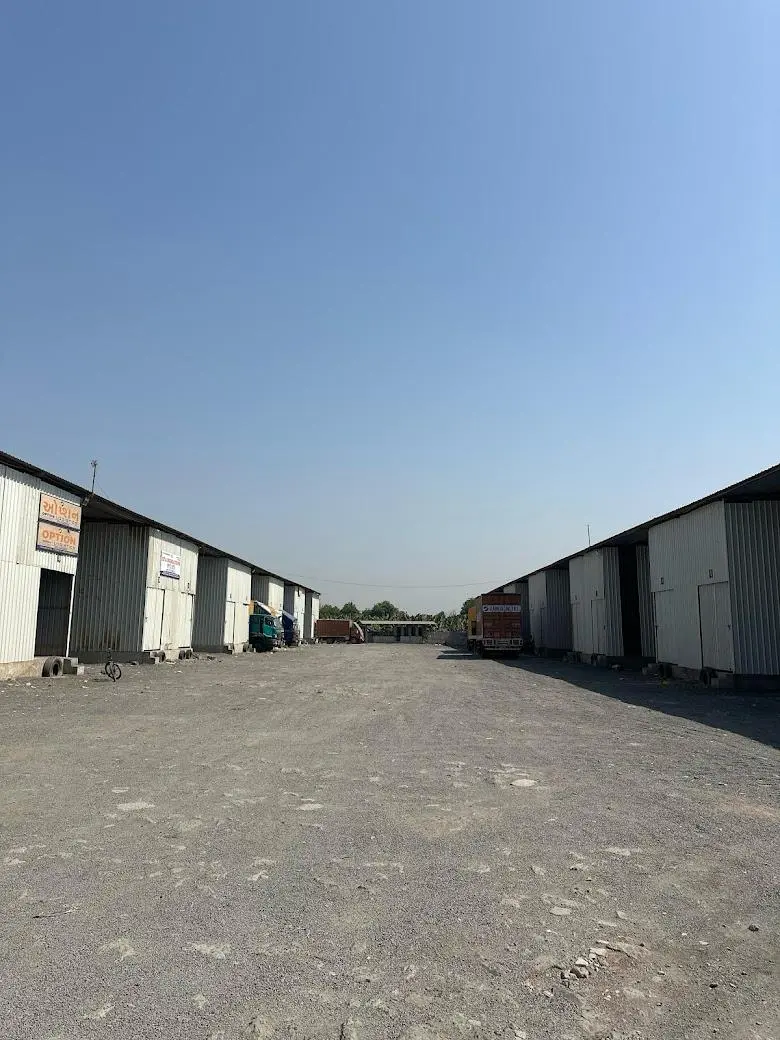 26,000 sqft warehouse in Surat, Gujarat