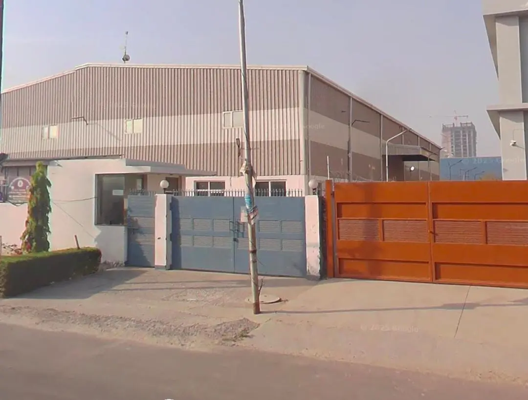 25,000 sqft warehouse in Noida, Uttar Pradesh