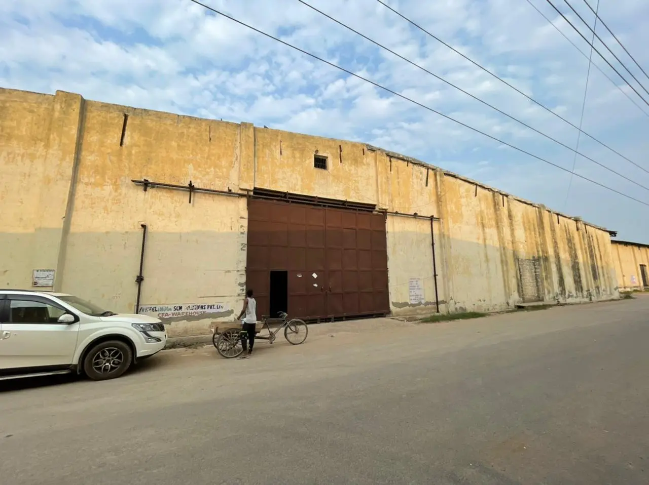 40,000 sqft warehouse in Delhi, Delhi