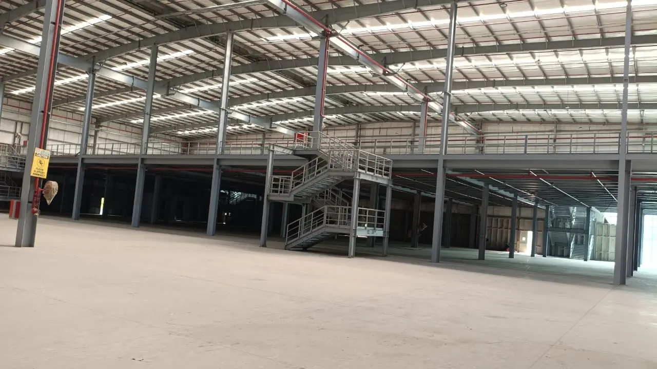 250,000 sqft warehouse in Alipur, Delhi