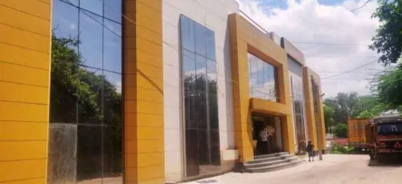 11,000 sqft warehouse in Delhi, Delhi