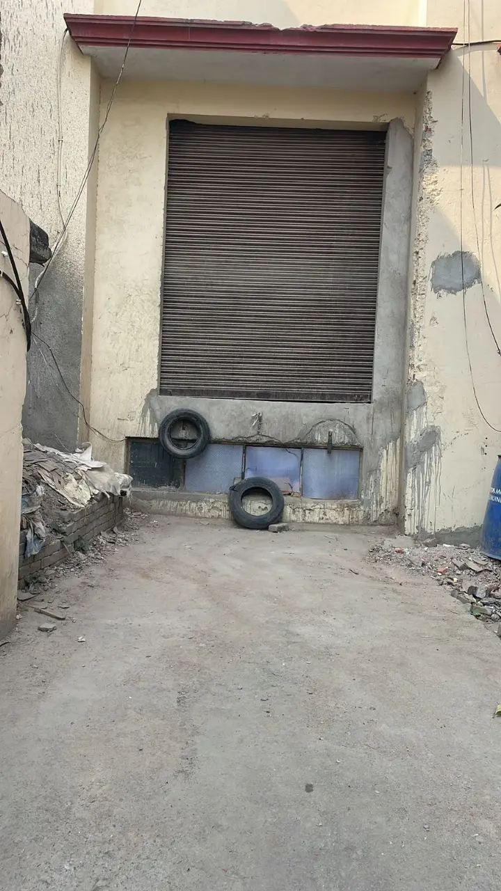 80,00,10,600 sqft warehouse in Lucknow, Uttar Pradesh