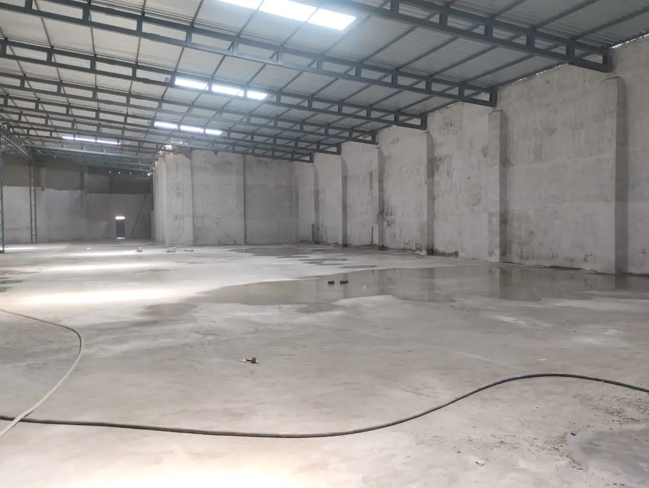 34,000 sqft warehouse in Delhi, Delhi