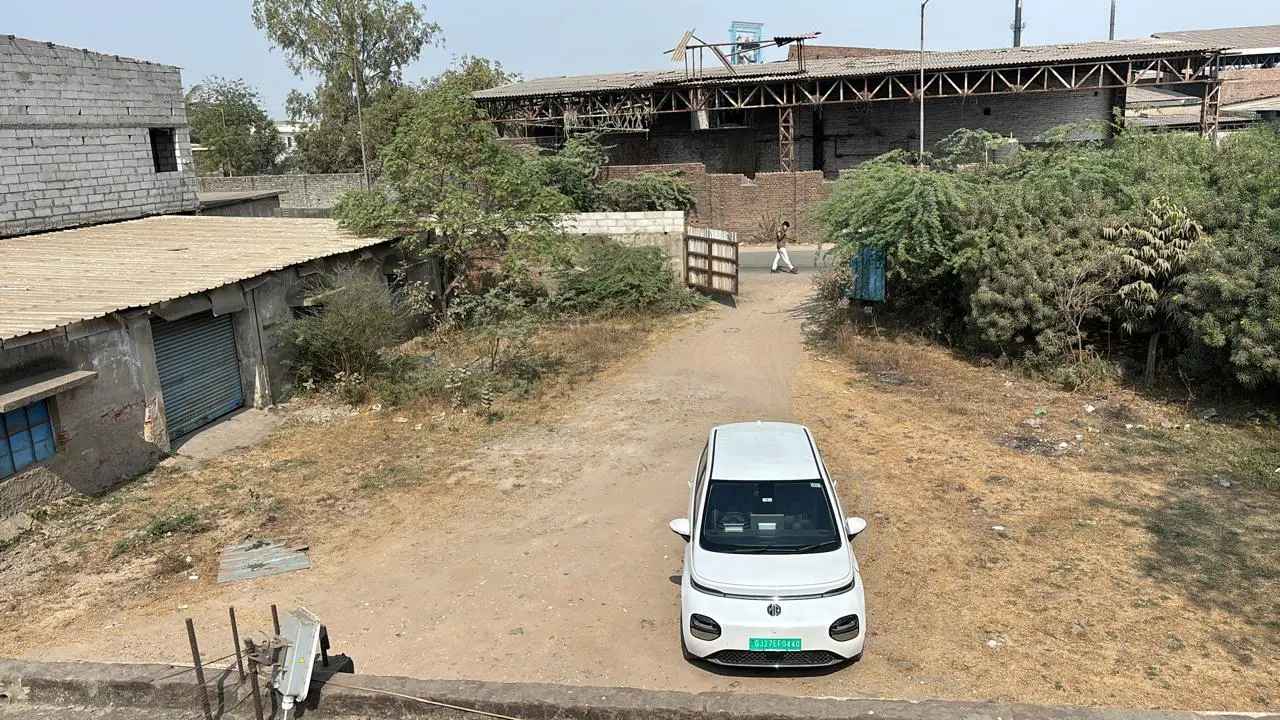 20,000 sqft warehouse in Ahmedabad, Gujarat
