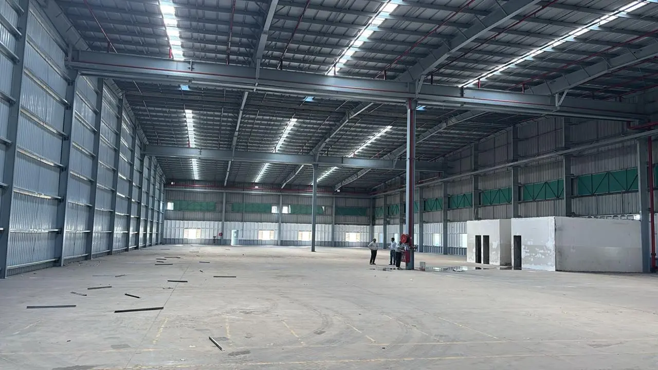 30,000 sqft warehouse in Pune, Maharashtra