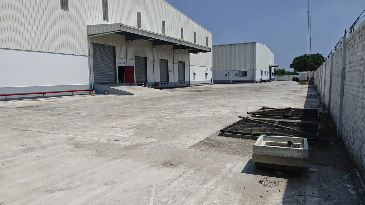 75,000 sqft warehouse in Hapur, Uttar Pradesh