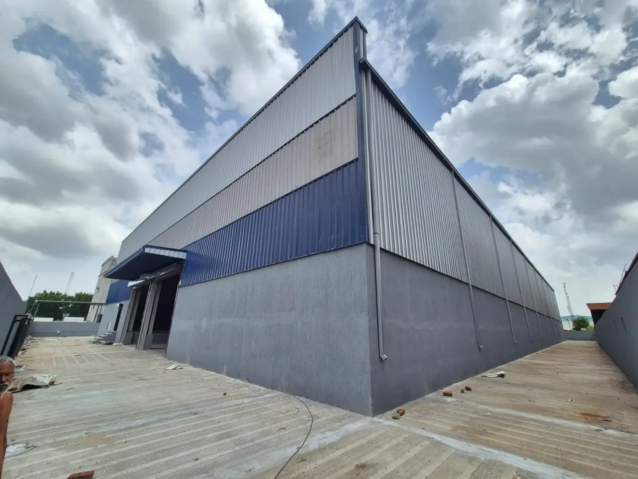 32,000 sqft warehouse in Ahmedabad, Gujarat