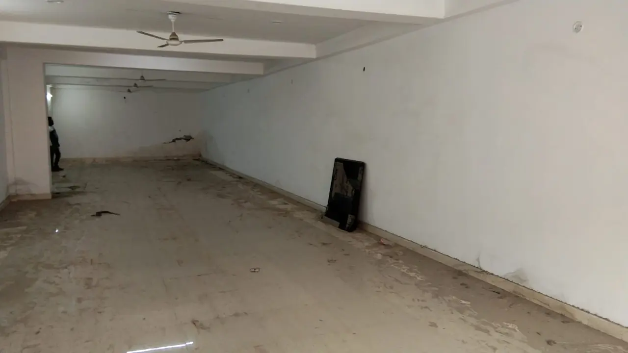 1,500 sqft warehouse in Delhi, Delhi