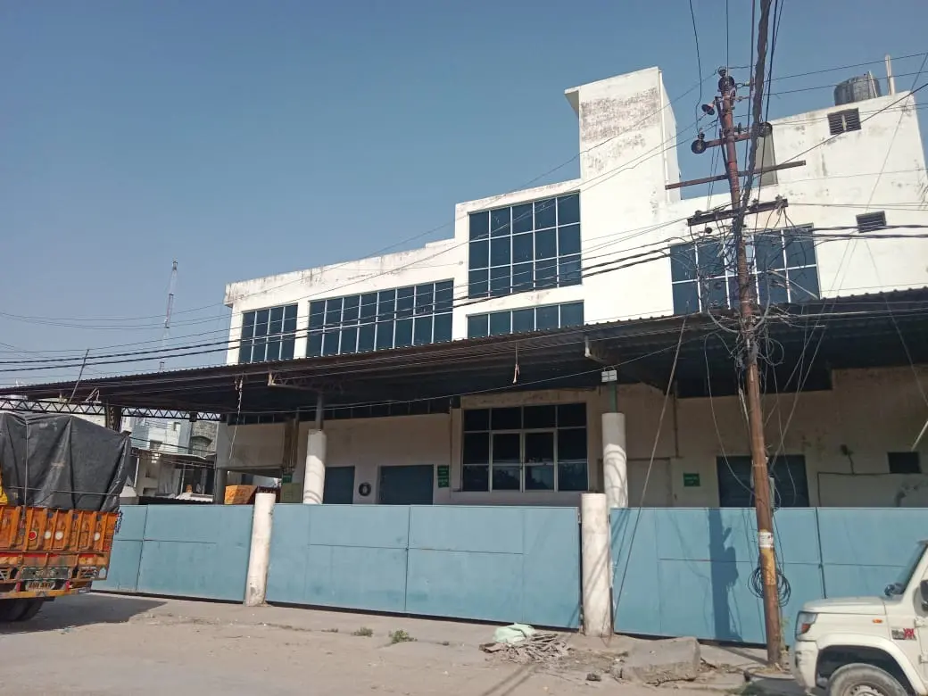 10,000 sqft warehouse in Lucknow, Uttar Pradesh