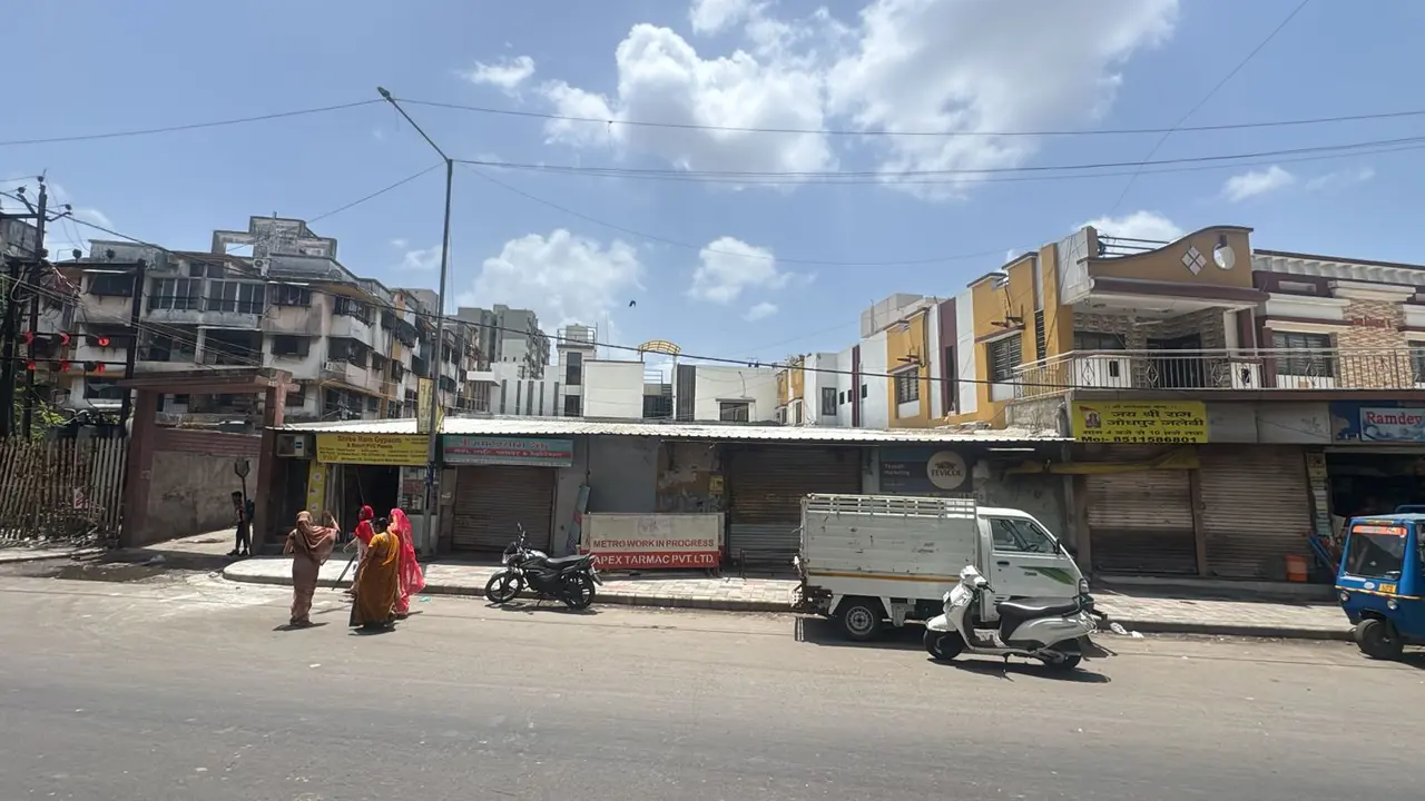 5,000 sqft warehouse in Surat, Gujarat