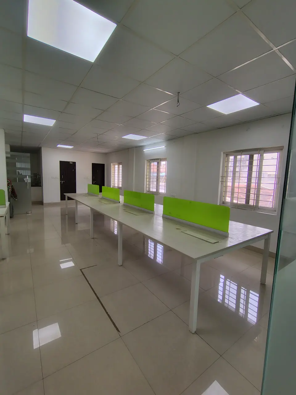 2,000 sqft warehouse in Bengaluru, Karnataka, photo 1 of 11