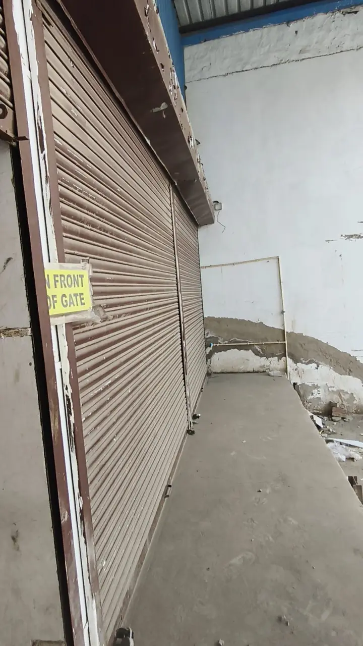 6,500 sqft warehouse in Delhi, Delhi