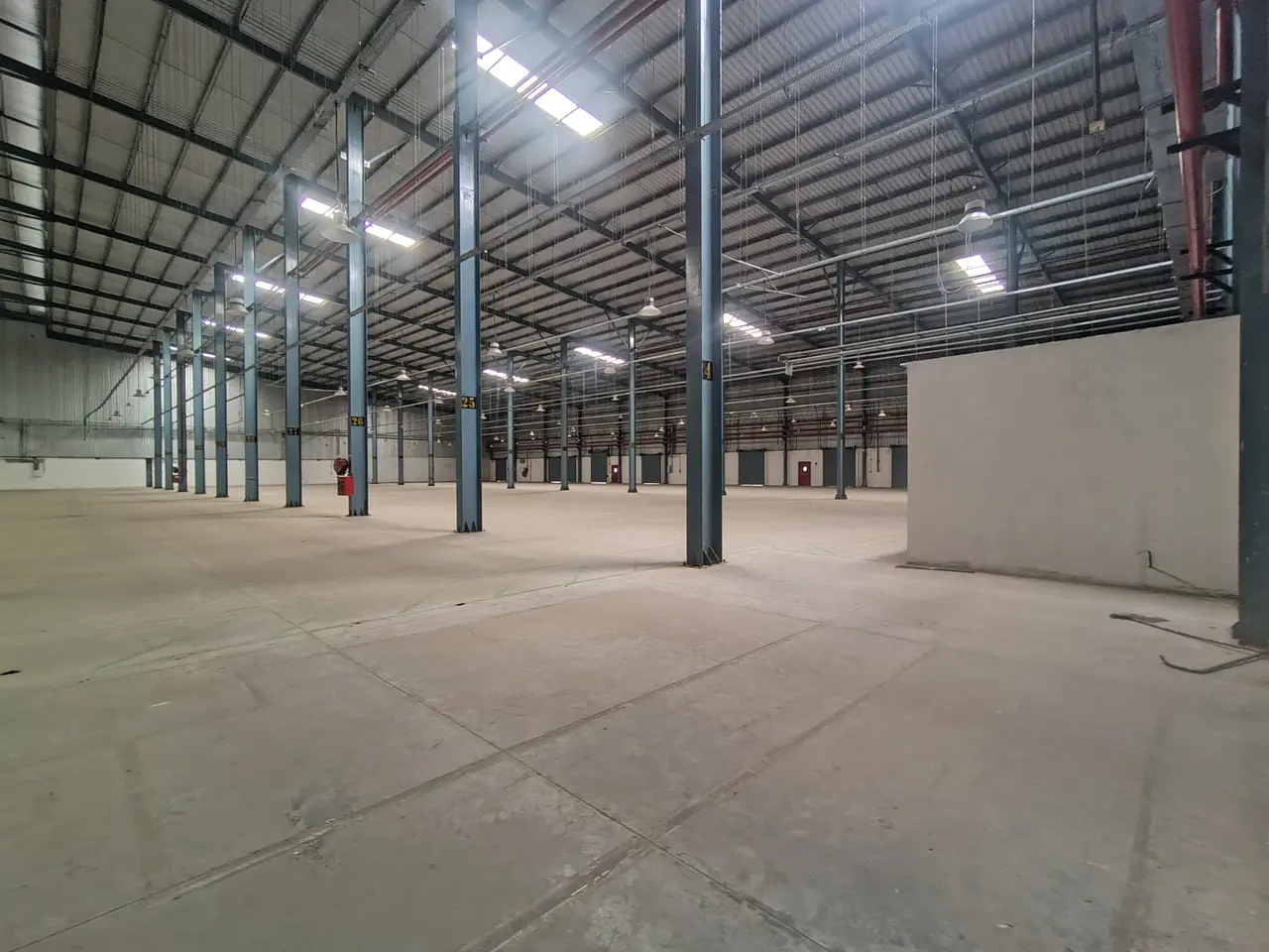 40,000 sqft warehouse in Bangalore, Karnataka