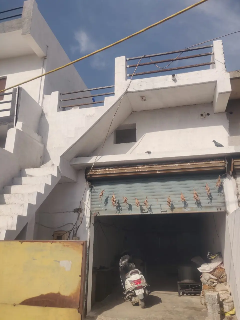 2,500 sqft warehouse in Rajkot, Gujarat