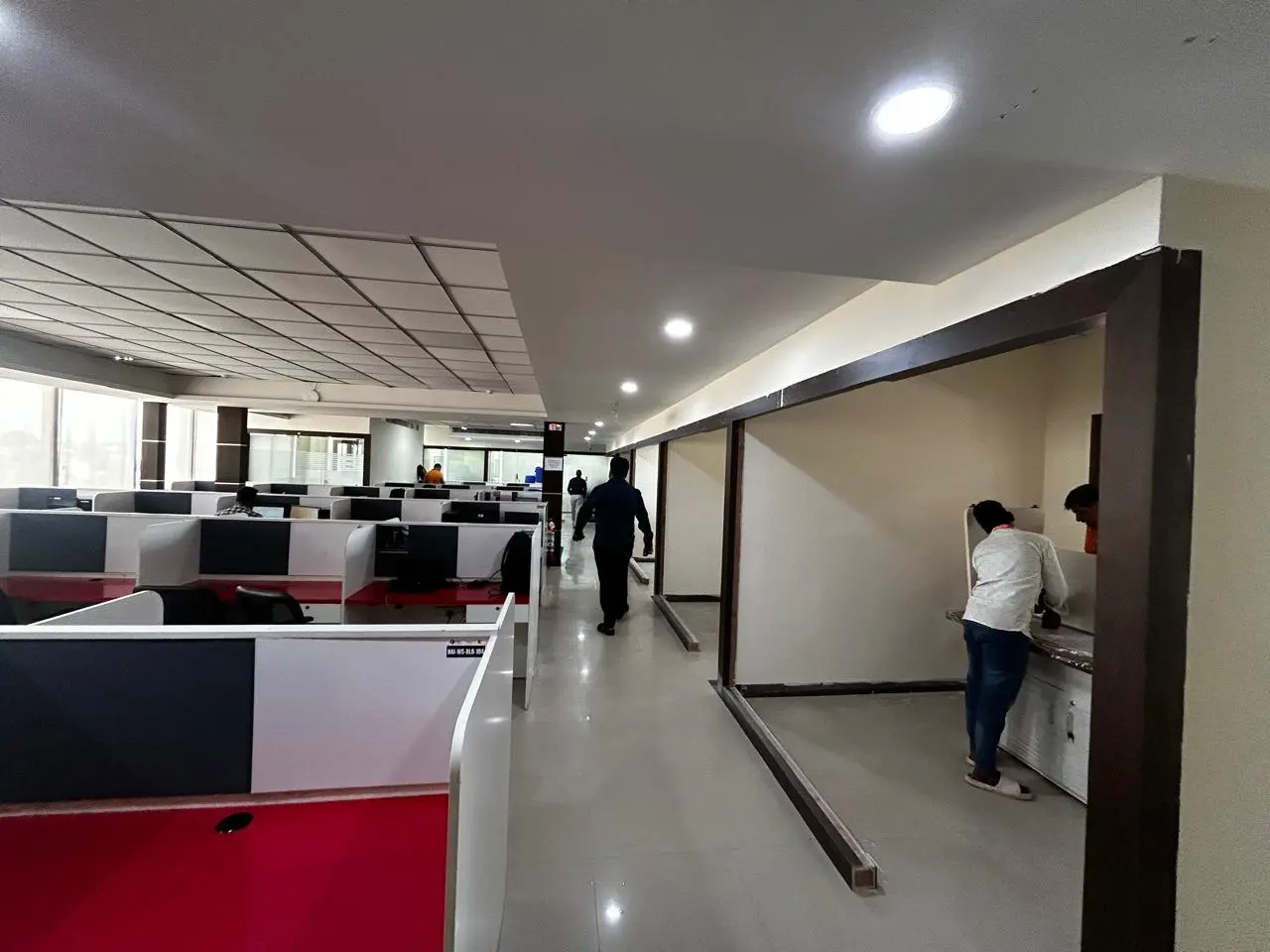 7,700 sqft warehouse in Bangalore, Karnataka, photo 1 of 5